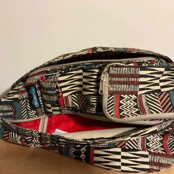 KAVU tribal rope sling backpack - Picture 4 of 4